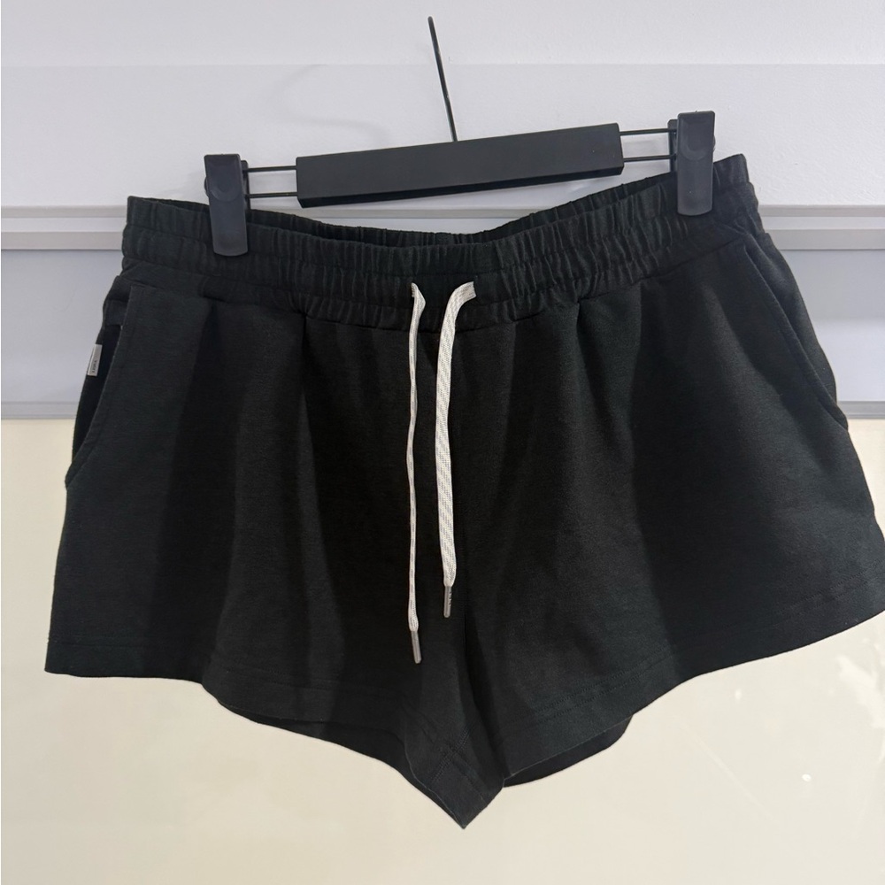 Vuori Halo Performance Shorts - Black